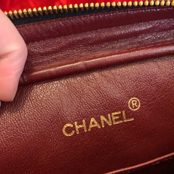 Chanel Chain Bag - Picture 6 of 10